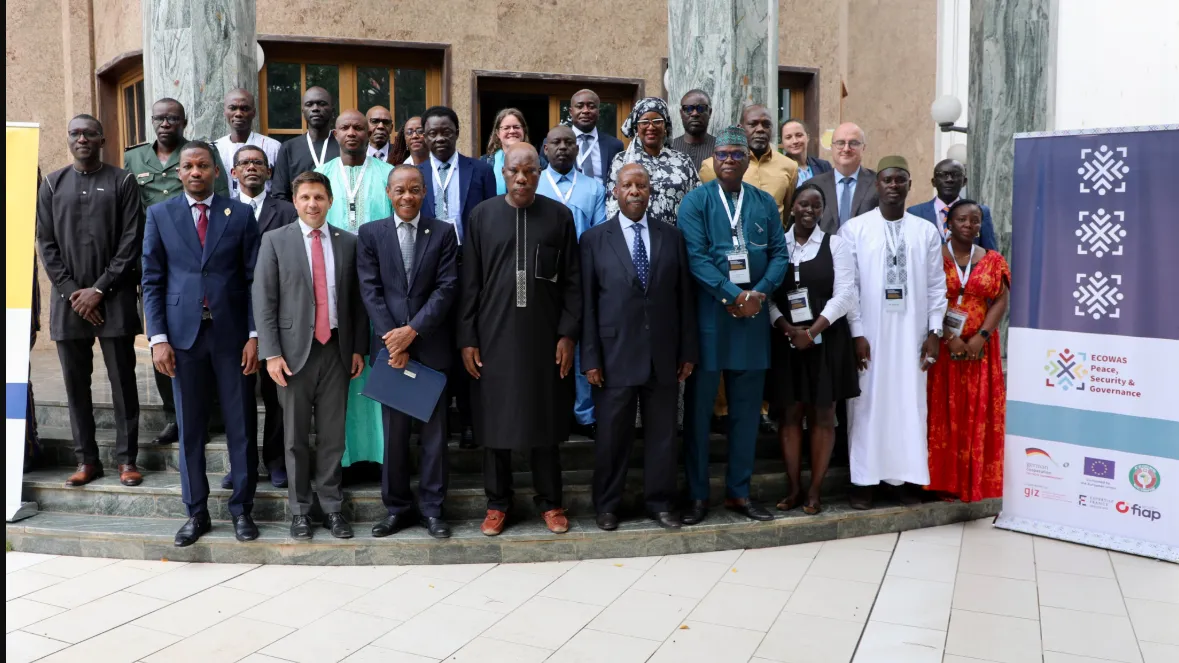 Group photo of high-level dialogue on the role of SSR in peacebuilding partnerships