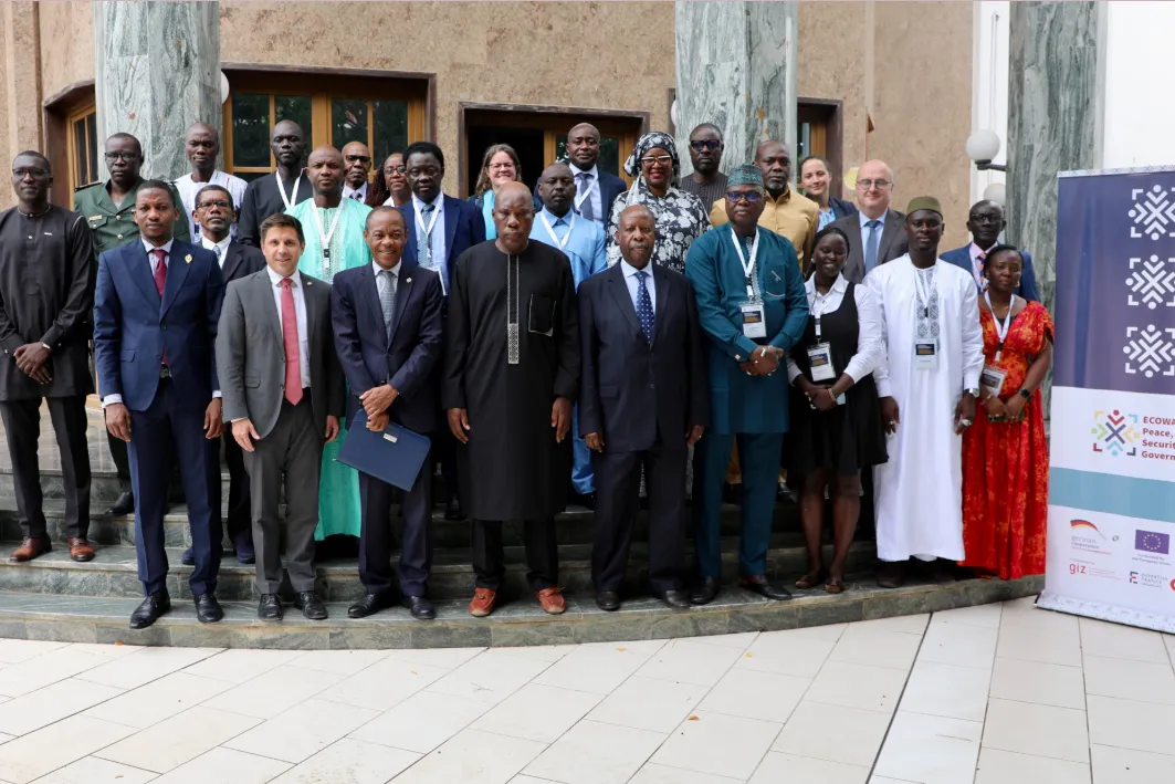 Group photo of high-level dialogue on the role of SSR in peacebuilding partnerships